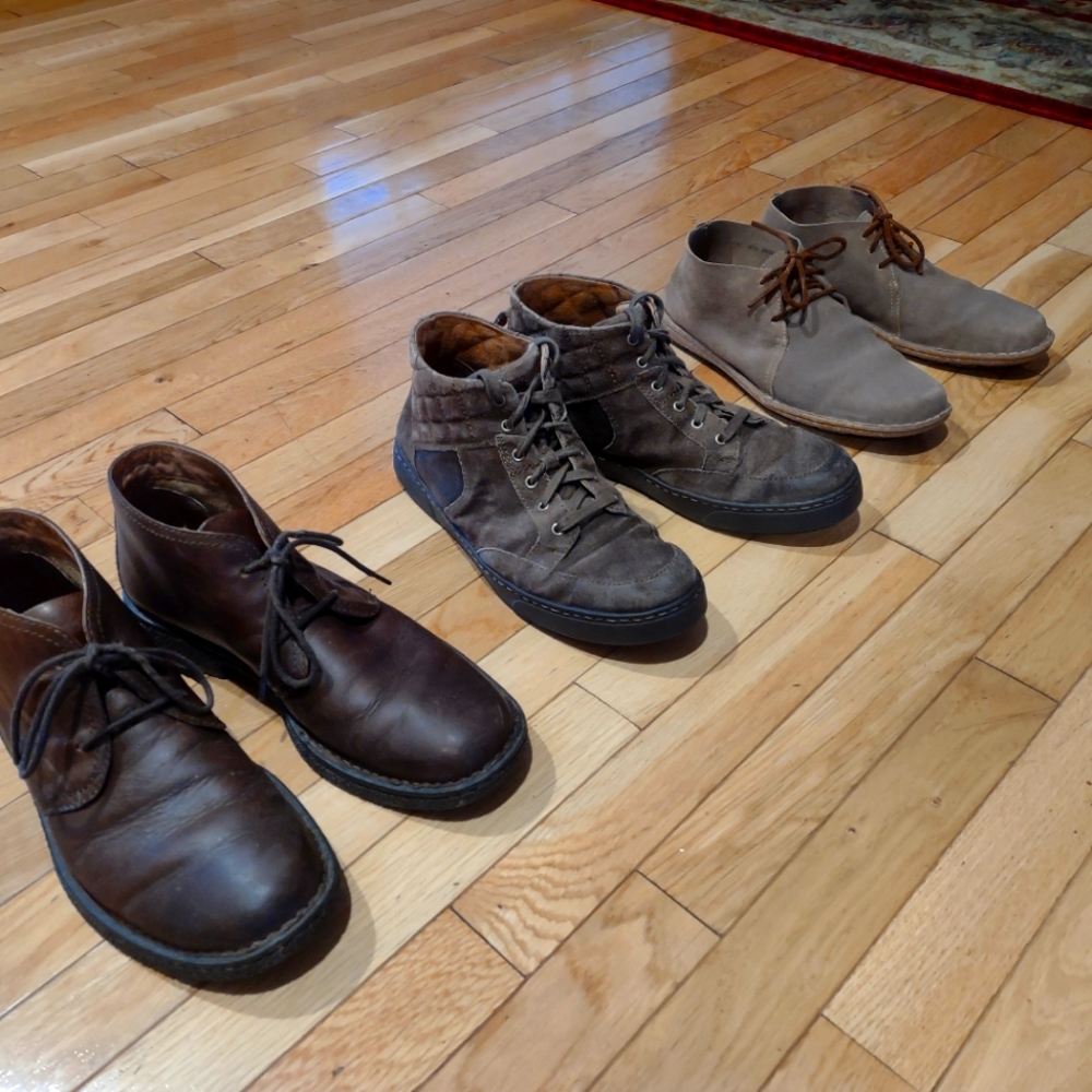Born Chukka Boots - size 9